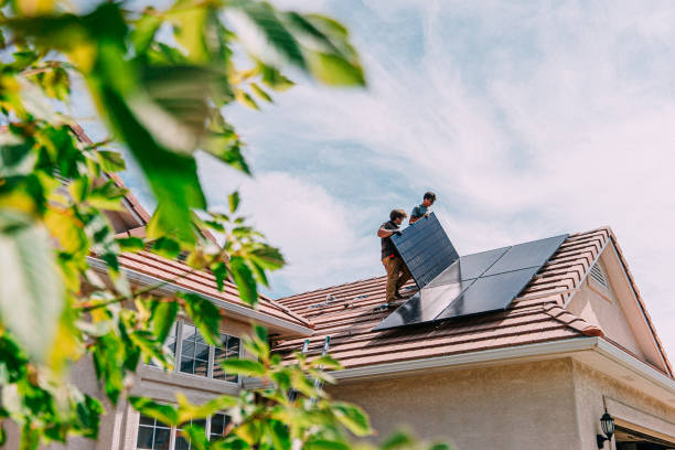 Best Roof Gutter Cleaning  in Hurley, WI